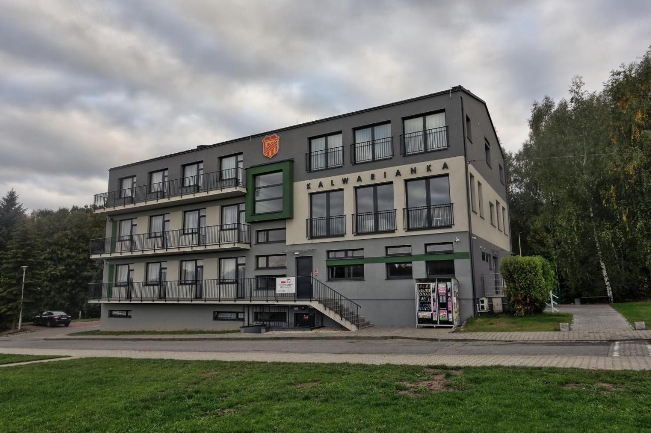 Auberge de jeunesse Pawilon Sportowo Turystyczny Kalwarianka à Kalwaria Zebrzydowska Extérieur photo