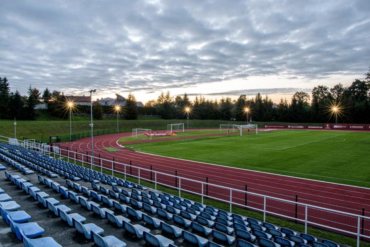 Auberge de jeunesse Pawilon Sportowo Turystyczny Kalwarianka à Kalwaria Zebrzydowska Extérieur photo