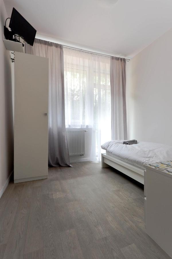 Auberge de jeunesse Pawilon Sportowo Turystyczny Kalwarianka à Kalwaria Zebrzydowska Extérieur photo