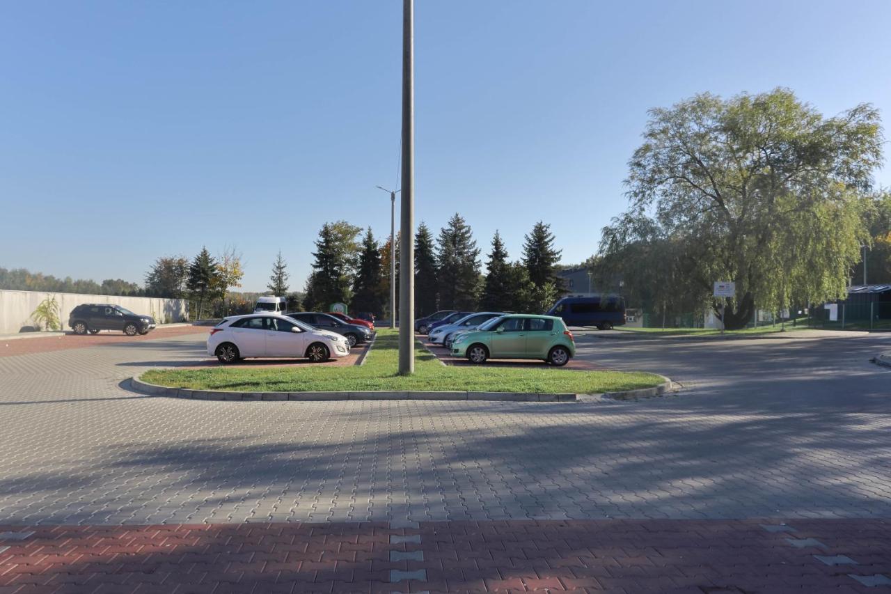 Auberge de jeunesse Pawilon Sportowo Turystyczny Kalwarianka à Kalwaria Zebrzydowska Extérieur photo
