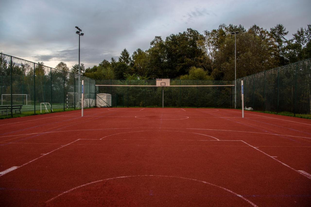 Auberge de jeunesse Pawilon Sportowo Turystyczny Kalwarianka à Kalwaria Zebrzydowska Extérieur photo