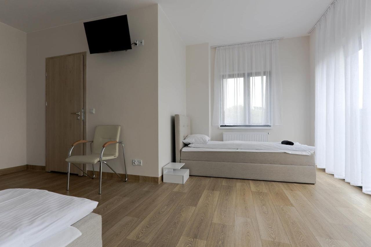 Auberge de jeunesse Pawilon Sportowo Turystyczny Kalwarianka à Kalwaria Zebrzydowska Extérieur photo