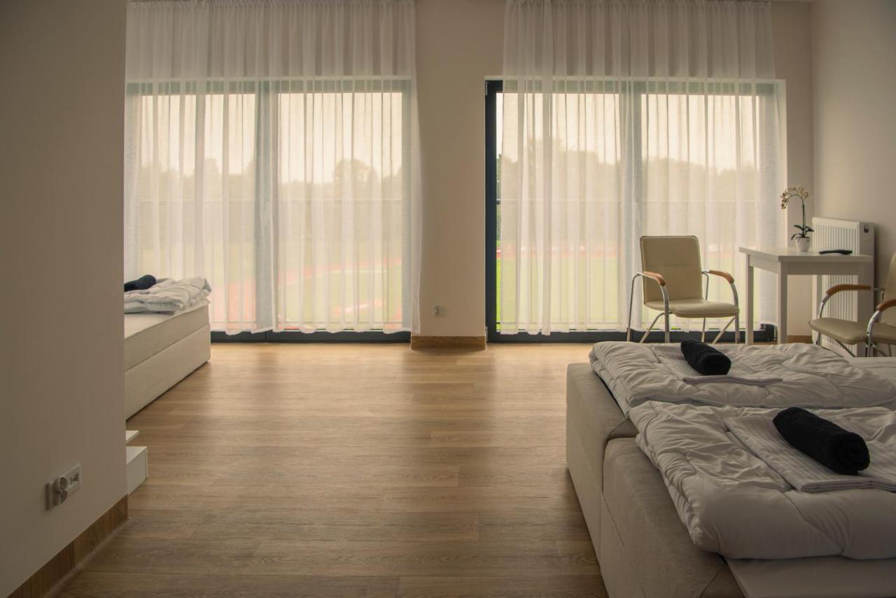 Auberge de jeunesse Pawilon Sportowo Turystyczny Kalwarianka à Kalwaria Zebrzydowska Extérieur photo